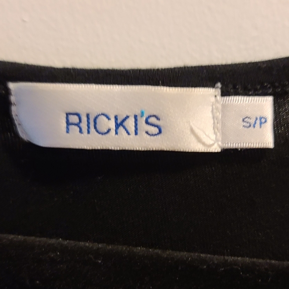 ⚡2/$25 Asymmetrical sequin top - Picture 7 of 12